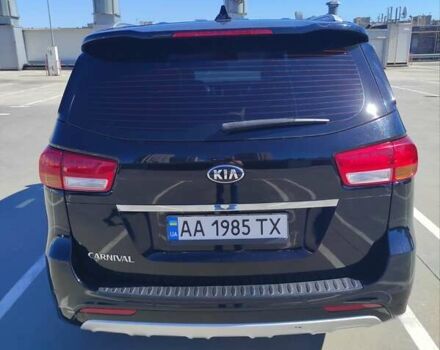 Черный Киа Карнивал, объемом двигателя 2.2 л и пробегом 212 тыс. км за 21500 $, фото 5 на Automoto.ua