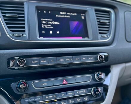 Черный Киа Карнивал, объемом двигателя 0 л и пробегом 56 тыс. км за 17700 $, фото 8 на Automoto.ua