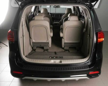 Черный Киа Карнивал, объемом двигателя 2.2 л и пробегом 89 тыс. км за 18100 $, фото 18 на Automoto.ua