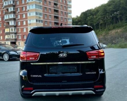 Черный Киа Карнивал, объемом двигателя 0 л и пробегом 100 тыс. км за 17000 $, фото 2 на Automoto.ua