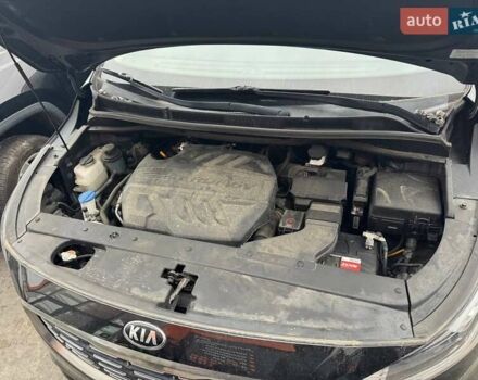 Киа Карнивал 2019 в Львове на Automoto.ua Черный Киа Карнивал, объемом двигателя 2.2 л и пробегом 77 тыс. км за 19000 $, фото 18 на Automoto.ua