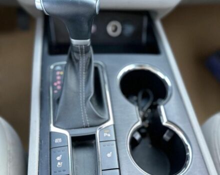 Черный Киа Карнивал, объемом двигателя 0 л и пробегом 100 тыс. км за 17000 $, фото 7 на Automoto.ua