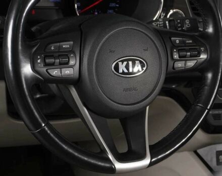 Черный Киа Карнивал, объемом двигателя 2.2 л и пробегом 89 тыс. км за 18100 $, фото 16 на Automoto.ua