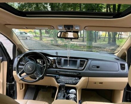 Черный Киа Карнивал, объемом двигателя 2.2 л и пробегом 86 тыс. км за 21000 $, фото 7 на Automoto.ua