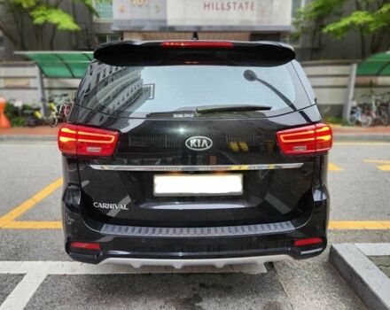 Черный Киа Карнивал, объемом двигателя 2.2 л и пробегом 86 тыс. км за 22300 $, фото 1 на Automoto.ua