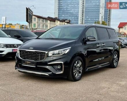 Киа Карнивал 2020 в Киеве на Automoto.ua Черный Киа Карнивал, объемом двигателя 2.2 л и пробегом 78 тыс. км за 25500 $, фото 7 на Automoto.ua