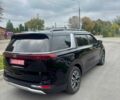 Черный Киа Карнивал, объемом двигателя 2.2 л и пробегом 102 тыс. км за 34900 $, фото 2 на Automoto.ua