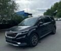 Черный Киа Карнивал, объемом двигателя 2.2 л и пробегом 42 тыс. км за 13000 $, фото 1 на Automoto.ua