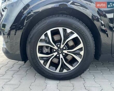 Чорний Кіа Карнівал, об'ємом двигуна 2.15 л та пробігом 94 тис. км за 36900 $, фото 8 на Automoto.ua