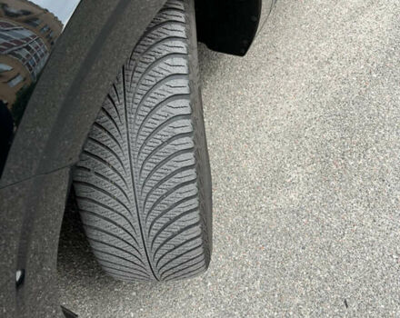 Чорний Кіа Карнівал, об'ємом двигуна 2.2 л та пробігом 110 тис. км за 34500 $, фото 5 на Automoto.ua