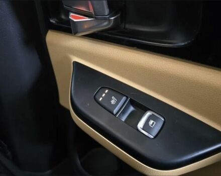 Черный Киа Карнивал, объемом двигателя 2.2 л и пробегом 152 тыс. км за 12900 $, фото 9 на Automoto.ua