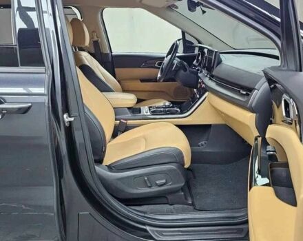 Черный Киа Карнивал, объемом двигателя 2.2 л и пробегом 48 тыс. км за 21000 $, фото 9 на Automoto.ua