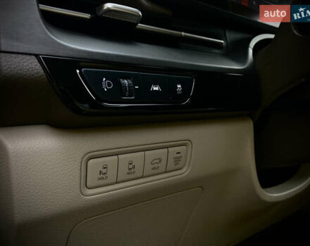 Черный Киа Карнивал, объемом двигателя 2.15 л и пробегом 157 тыс. км за 38000 $, фото 36 на Automoto.ua