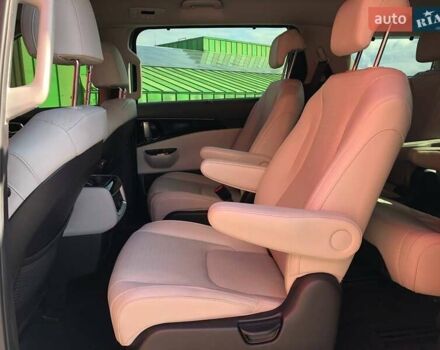 Киа Карнивал 2021 в Киеве на Automoto.ua Черный Киа Карнивал, объемом двигателя 2.15 л и пробегом 109 тыс. км за 39990 $, фото 12 на Automoto.ua