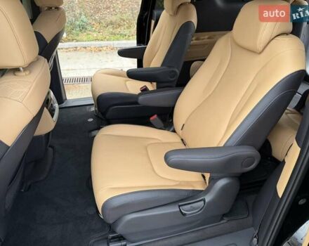 Черный Киа Карнивал, объемом двигателя 2.2 л и пробегом 31 тыс. км за 45500 $, фото 43 на Automoto.ua