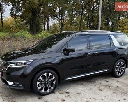 Черный Киа Карнивал, объемом двигателя 2.2 л и пробегом 31 тыс. км за 45500 $, фото 3 на Automoto.ua