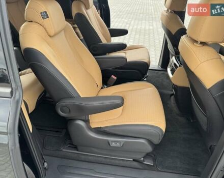 Черный Киа Карнивал, объемом двигателя 2.2 л и пробегом 45 тыс. км за 44500 $, фото 24 на Automoto.ua