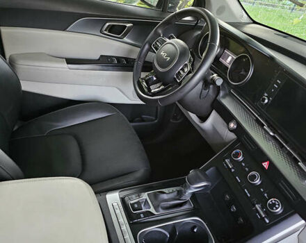 Киа Карнивал 2023 в Трускавце на Automoto.ua Черный Киа Карнивал, объемом двигателя 3.47 л и пробегом 37 тыс. км за 35000 $, фото 1 на Automoto.ua