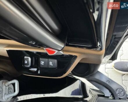 Черный Киа Карнивал, объемом двигателя 2.2 л и пробегом 45 тыс. км за 44500 $, фото 23 на Automoto.ua