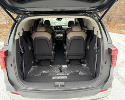 Черный Киа Карнивал, объемом двигателя 2.2 л и пробегом 58 тыс. км за 43000 $, фото 12 на Automoto.ua