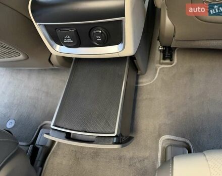 Черный Киа Карнивал, объемом двигателя 2.2 л и пробегом 12 тыс. км за 67000 $, фото 25 на Automoto.ua