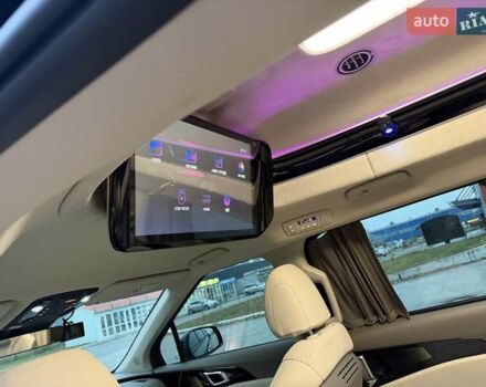 Черный Киа Карнивал, объемом двигателя 2.2 л и пробегом 12 тыс. км за 67000 $, фото 52 на Automoto.ua