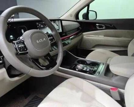 Чорний Кіа Карнівал, об'ємом двигуна 1.6 л та пробігом 2 тис. км за 36600 $, фото 5 на Automoto.ua