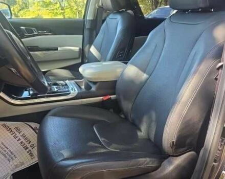 Черный Киа Карнивал, объемом двигателя 0 л и пробегом 56 тыс. км за 38300 $, фото 5 на Automoto.ua