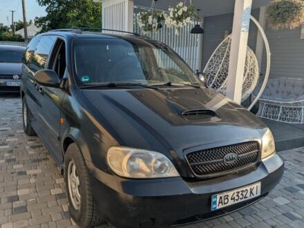 Киа Карнивал 2003 в Виннице на Automoto.ua Черный Киа Карнивал, объемом двигателя 2.9 л и пробегом 350 тыс. км за 3300 $, фото 1 на Automoto.ua