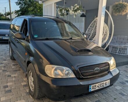Черный Киа Карнивал, объемом двигателя 2.9 л и пробегом 350 тыс. км за 3300 $, фото 1 на Automoto.ua