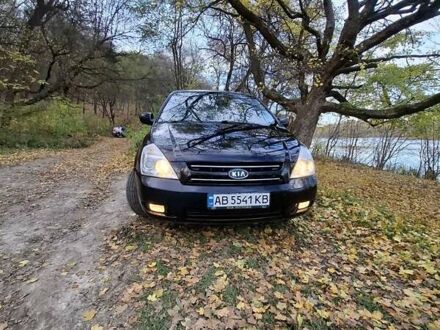 Черный Киа Карнивал, объемом двигателя 2.92 л и пробегом 147 тыс. км за 8500 $, фото 1 на Automoto.ua