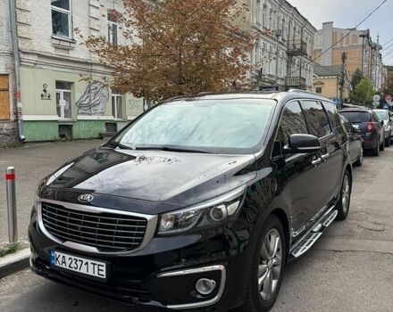Черный Киа Карнивал, объемом двигателя 2.2 л и пробегом 259 тыс. км за 16500 $, фото 1 на Automoto.ua