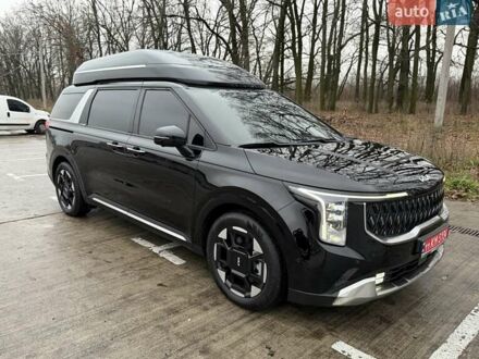 Черный Киа Карнивал, объемом двигателя 2.2 л и пробегом 12 тыс. км за 67000 $, фото 1 на Automoto.ua