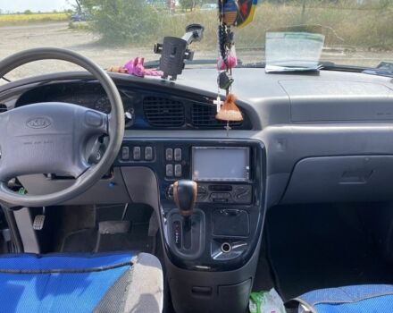 Коричневый Киа Карнивал, объемом двигателя 2.9 л и пробегом 320 тыс. км за 2700 $, фото 5 на Automoto.ua