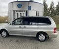 Коричневый Киа Карнивал, объемом двигателя 2.9 л и пробегом 250 тыс. км за 1899 $, фото 2 на Automoto.ua