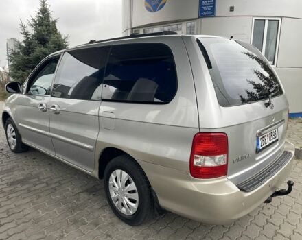 Коричневый Киа Карнивал, объемом двигателя 2.9 л и пробегом 250 тыс. км за 1899 $, фото 5 на Automoto.ua