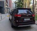 Коричневый Киа Карнивал, объемом двигателя 2.2 л и пробегом 154 тыс. км за 21500 $, фото 15 на Automoto.ua