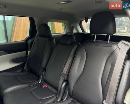 Коричневый Киа Карнивал, объемом двигателя 3.47 л и пробегом 39 тыс. км за 26500 $, фото 23 на Automoto.ua