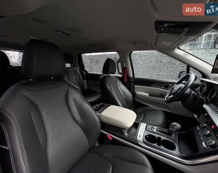 Коричневый Киа Карнивал, объемом двигателя 3.47 л и пробегом 39 тыс. км за 26500 $, фото 16 на Automoto.ua