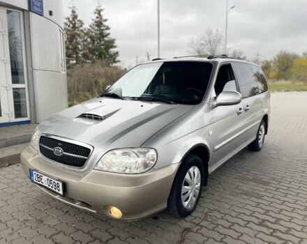 Коричневый Киа Карнивал, объемом двигателя 2.9 л и пробегом 250 тыс. км за 1899 $, фото 1 на Automoto.ua