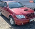 Красный Киа Карнивал, объемом двигателя 2.9 л и пробегом 337 тыс. км за 2500 $, фото 1 на Automoto.ua