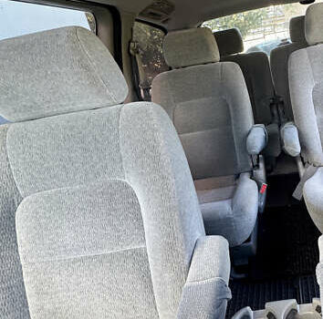 Красный Киа Карнивал, объемом двигателя 2.9 л и пробегом 250 тыс. км за 6000 $, фото 19 на Automoto.ua