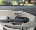 Красный Киа Карнивал, объемом двигателя 2.2 л и пробегом 151 тыс. км за 21500 $, фото 8 на Automoto.ua