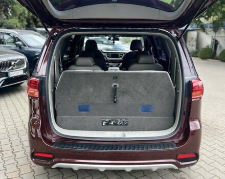 Красный Киа Карнивал, объемом двигателя 2.2 л и пробегом 118 тыс. км за 22500 $, фото 10 на Automoto.ua