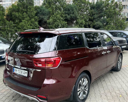 Красный Киа Карнивал, объемом двигателя 2.2 л и пробегом 118 тыс. км за 22500 $, фото 4 на Automoto.ua