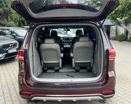 Красный Киа Карнивал, объемом двигателя 2.2 л и пробегом 117 тыс. км за 23800 $, фото 9 на Automoto.ua