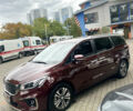 Красный Киа Карнивал, объемом двигателя 2.2 л и пробегом 118 тыс. км за 22500 $, фото 1 на Automoto.ua