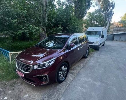 Червоний Кіа Карнівал, об'ємом двигуна 2.2 л та пробігом 117 тис. км за 25500 $, фото 1 на Automoto.ua