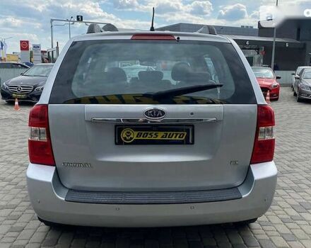 Киа Карнивал, объемом двигателя 2.9 л и пробегом 161 тыс. км за 7300 $, фото 3 на Automoto.ua