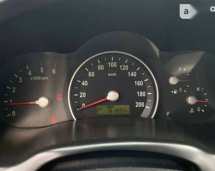 Киа Карнивал, объемом двигателя 2.9 л и пробегом 161 тыс. км за 7300 $, фото 11 на Automoto.ua